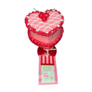 Heart-Shaped Holiday Decor - Pink